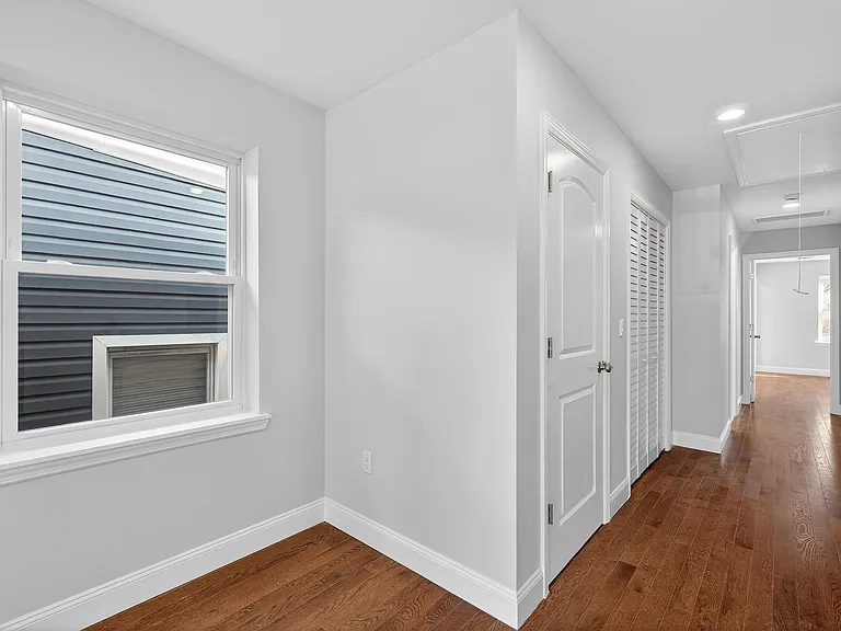 40 E 5th St #2 — Photo 11