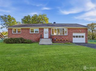 45 N Laurel Ave, Iselin, NJ 08830
