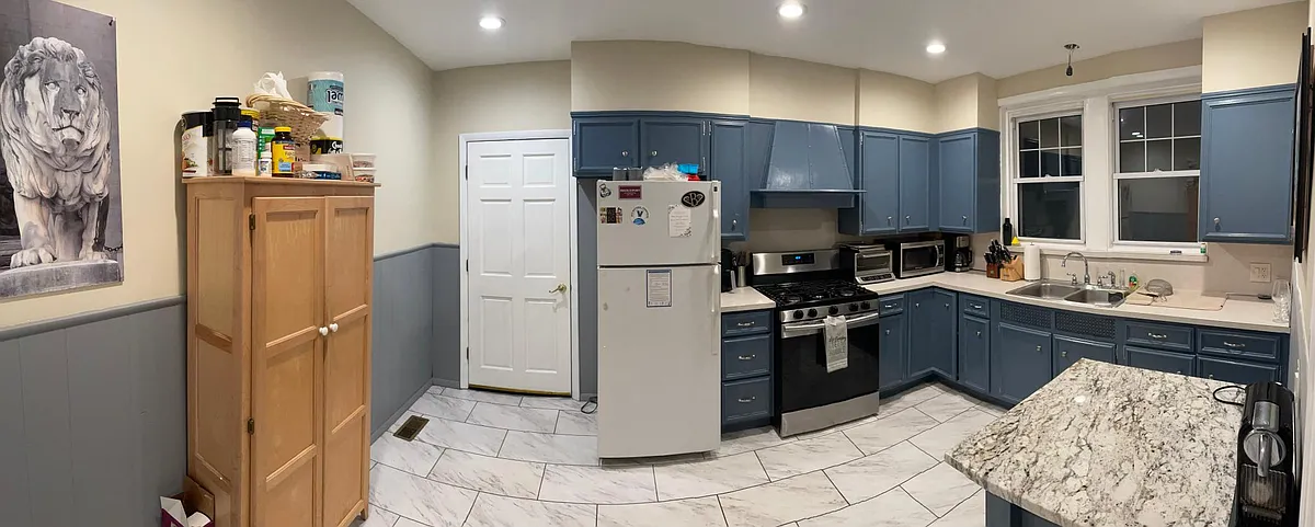 Kitchen - 527 Grove St