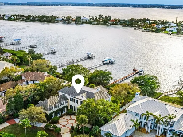 115 Lansing Island Dr, Indian Harbour Beach, FL 32937