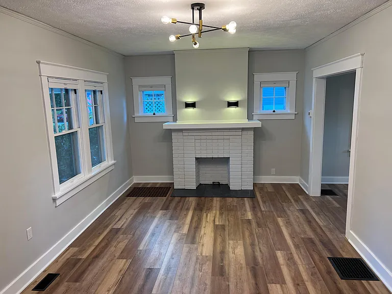 living room/hearth
