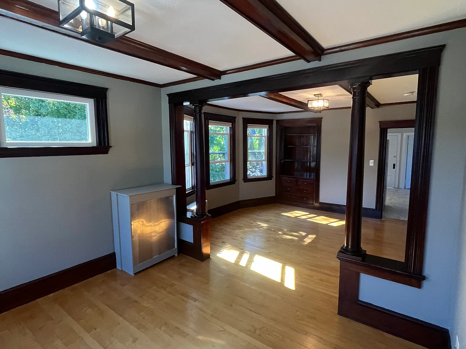 2 bed, 1150 sqft, $2,300 — Photo 2
