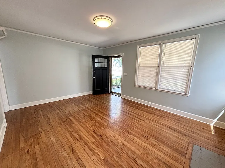 2944 Hope Ave — Photo 9