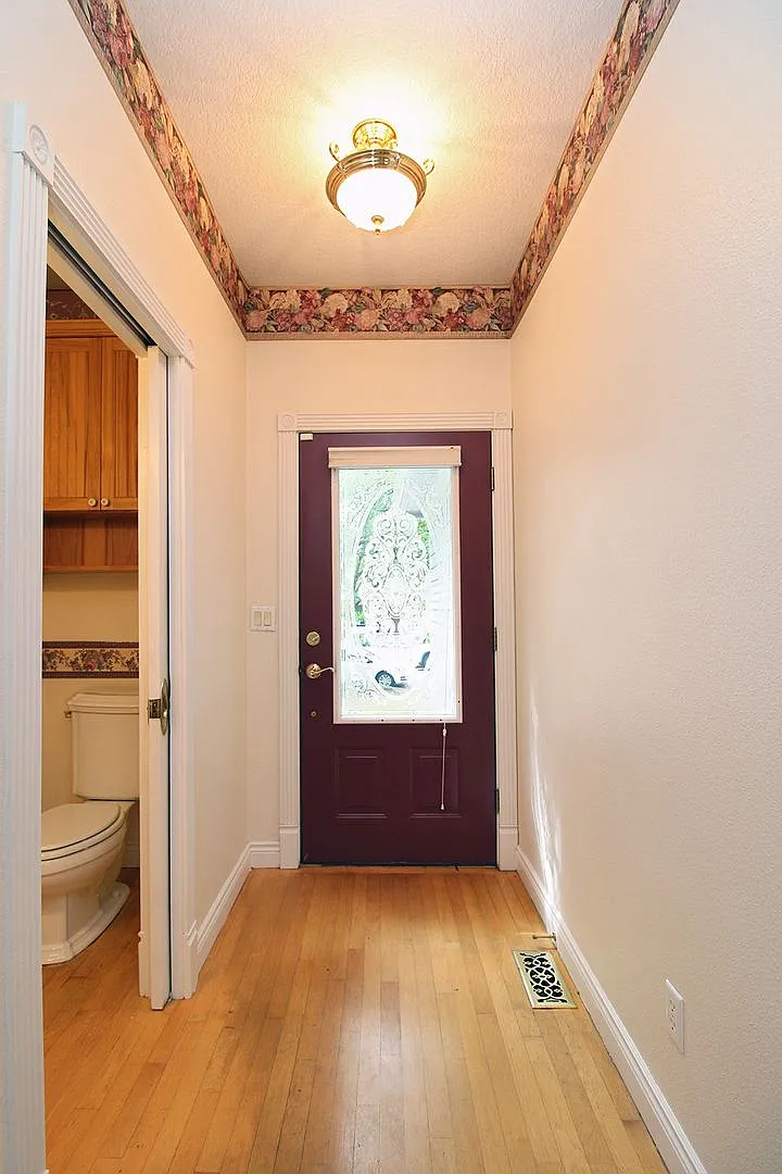 Prime Sellwood Location | 2-Bedroom with Ensuite Bedrooms & Private Balconies — Photo 3