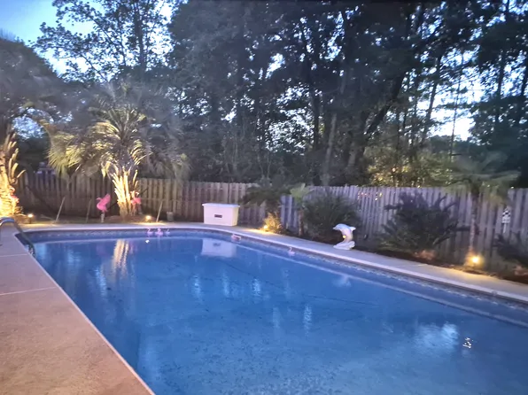 (undisclosed Address), Mount Pleasant, SC 29466