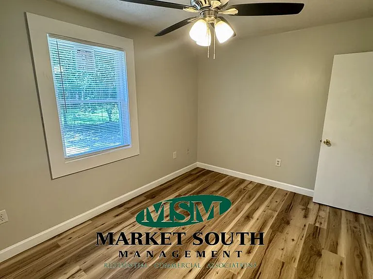 2138 Adams Ave — Photo 10