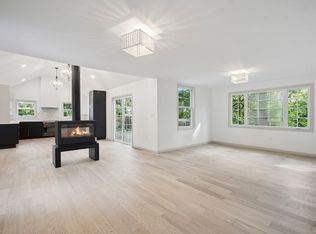 18 Chestnut Hill Rd, Millville, MA 01529