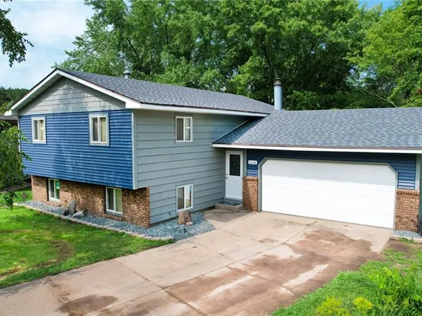 2136 Sunray Circle, Eau Claire, WI 54703