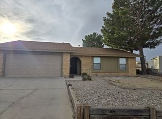 723 Homestead Cir, Las Cruces, NM 88011