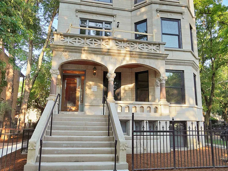 1233 N Hoyne Ave #3 — Photo 22
