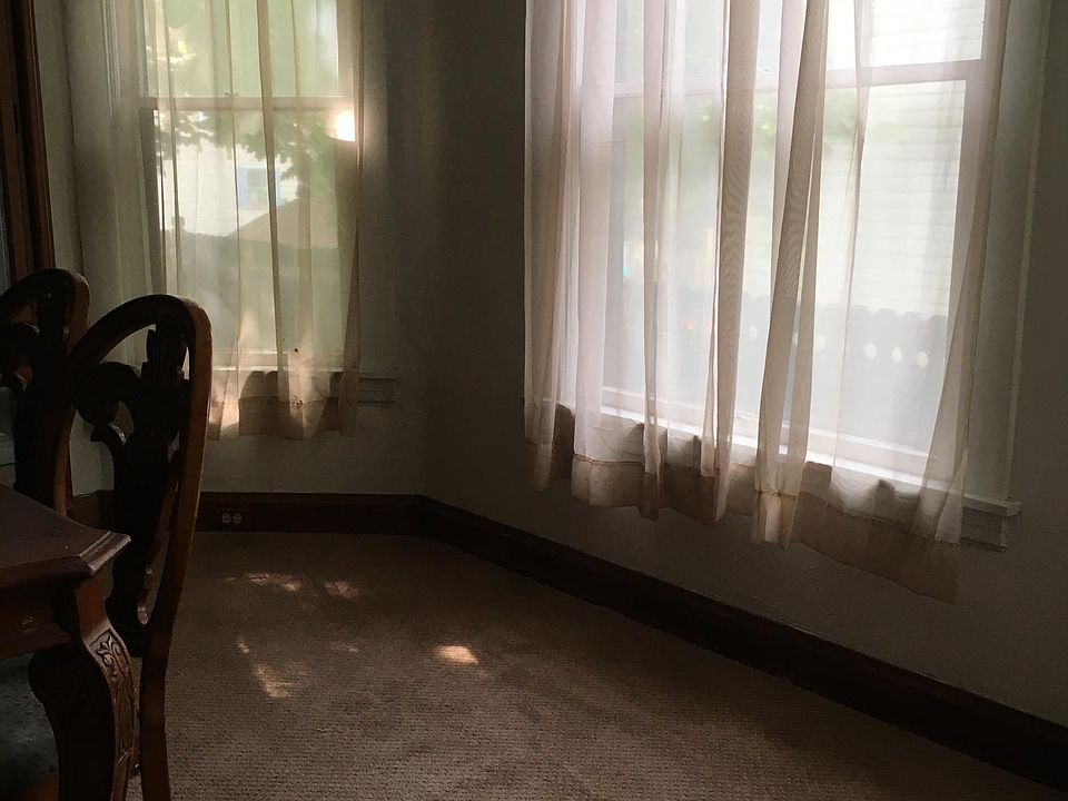2nd image of 140 Euclid Ave #1
