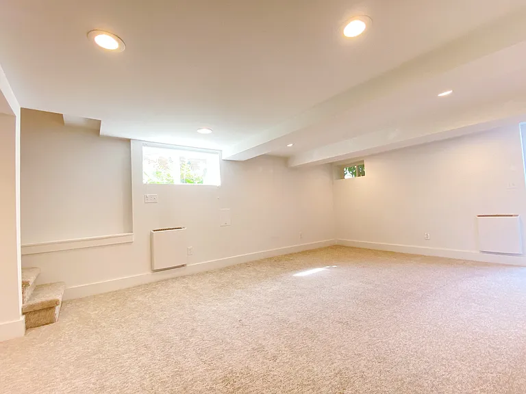 Living room facing NW.