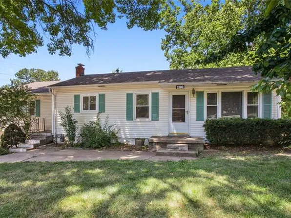 3206 N Garfield Ave, Kansas City, MO 64116