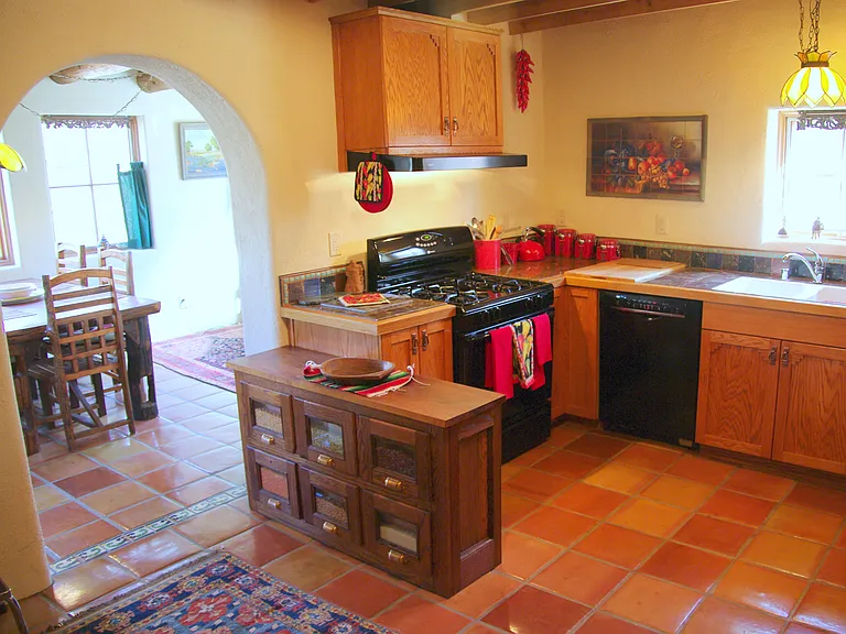 441 Apodaca Hl — Photo 4