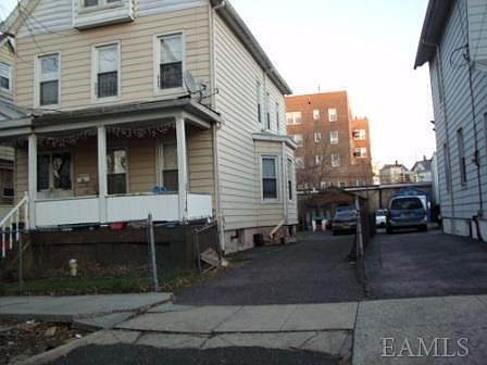 2nd image of 221 N High St
