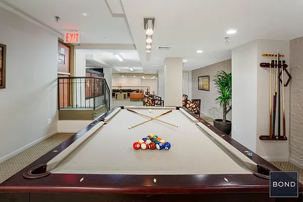 Sold by Bond New York | media 18