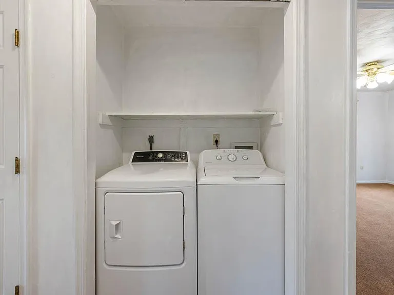 141 A View Ave — Photo 25