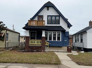 4526 N 37th St, Milwaukee, WI 53209
