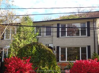 21 Love Cres, Toronto, ON M4E 1V6