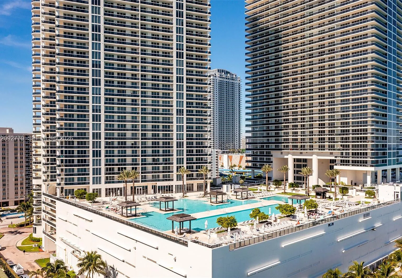 Beach Club Two Condo — Photo 1