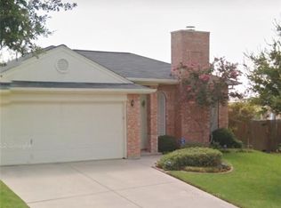536 Berryhill Dr, Mansfield, TX 76063