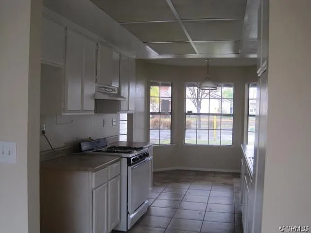 709 E Jackson St — Photo 7