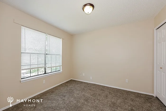 2041 New Haven Dr — Photo 11
