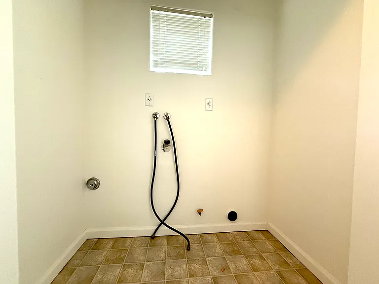 3317 Del Mar Ave #C — Photo 11