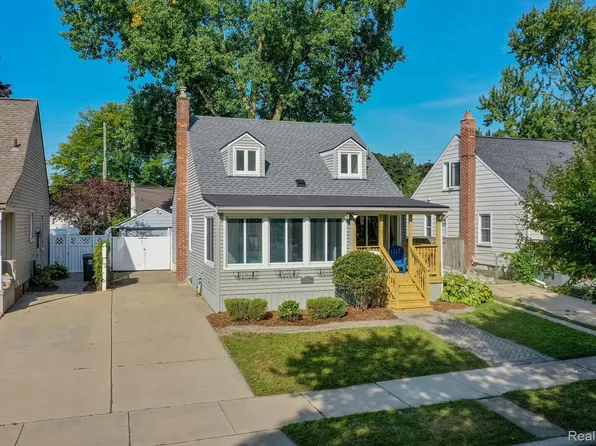 1002 S Wilson Ave, Royal Oak, MI 48067