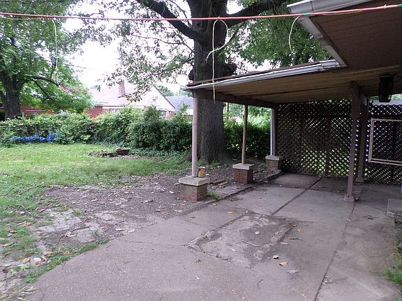 2nd image of 738 N Hollywood St