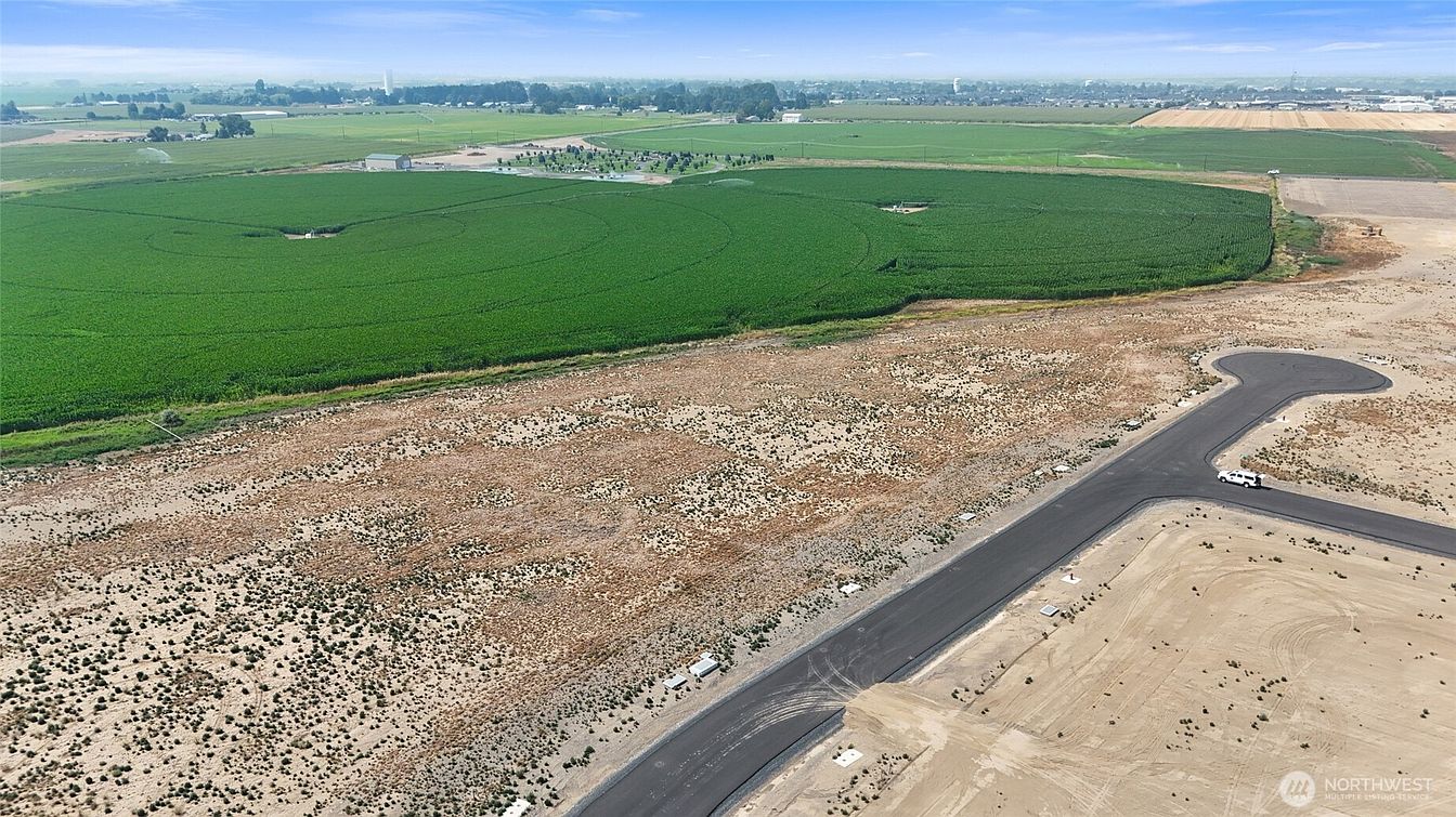 1st image of 205 Legacy Lane