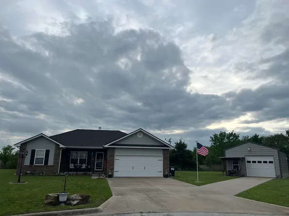 1282 E 478th Road, Bolivar, MO 65613