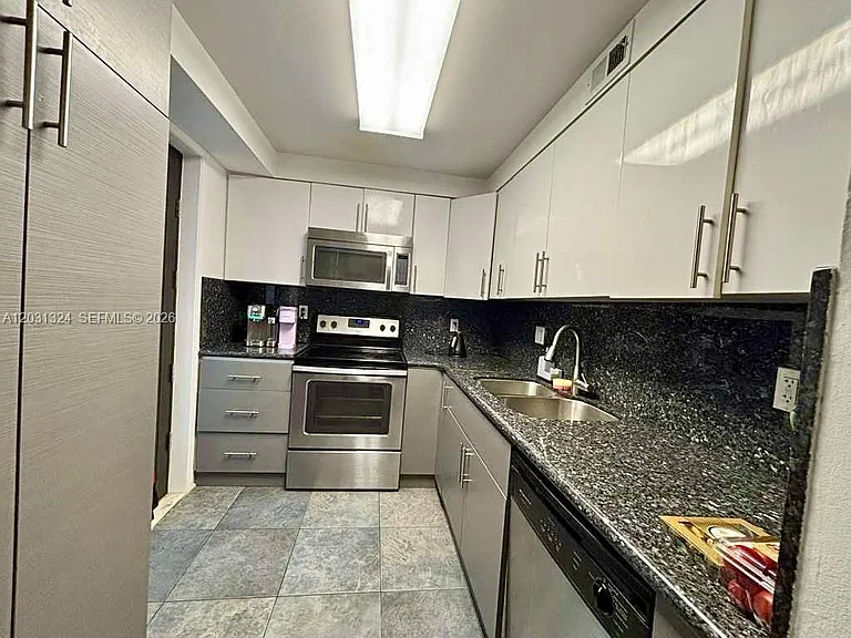 301 Golden Isles Dr #406 — Photo 5
