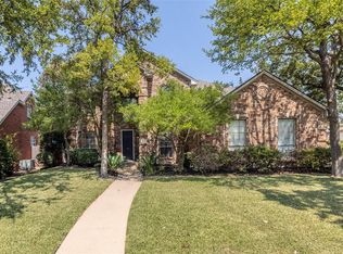 2001 Forest Park Dr, Arlington, TX 76001