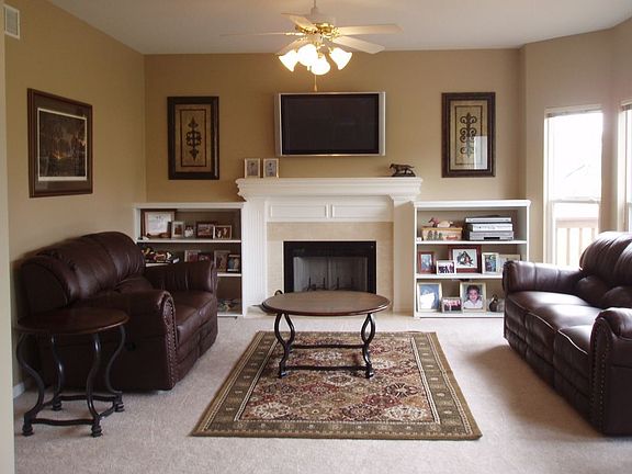 Family Room with FP