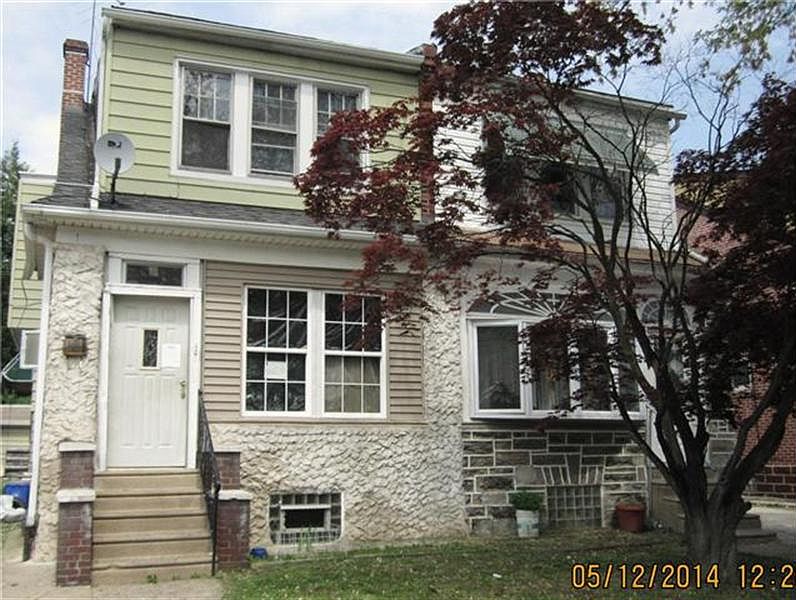 1st image of 423 E Godfrey Ave