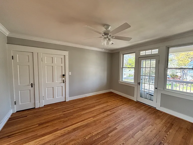 203 Maryland Ave #2 — Photo 37