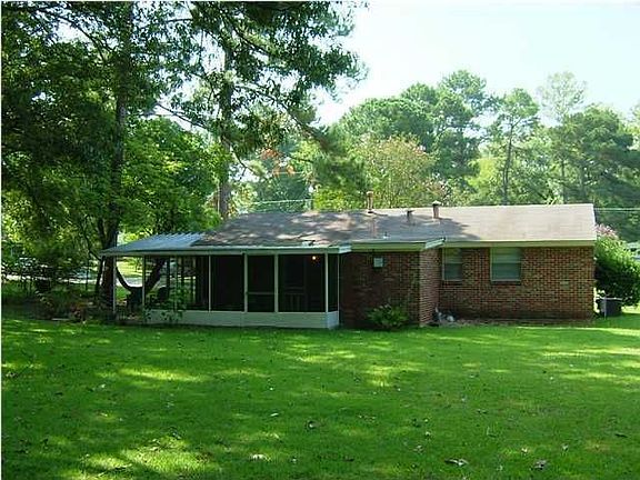 4th image of 3425 Elaine Dr