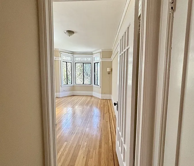 1385 Pine St — Photo 8