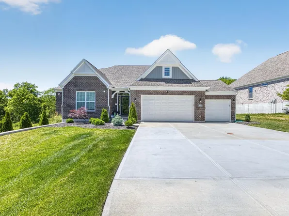 4994 Shadow Hawk Dr, Cincinnati, OH 45247