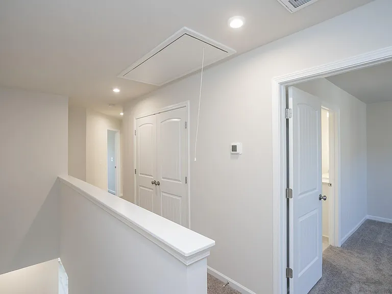 2031 Sperling Dr — Photo 18