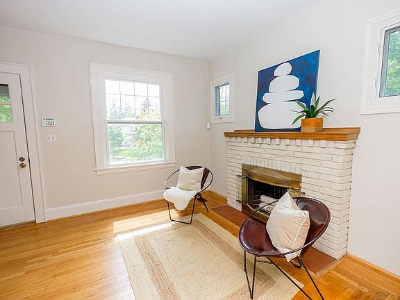 5th image of 3605 Wilshire Ave