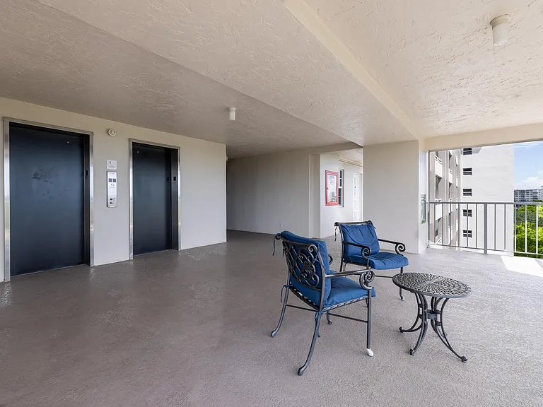 575 Oaks Ln #708 — Photo 27