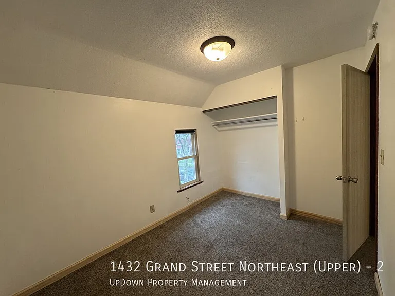 1432 Grand St NE #2 — Photo 14