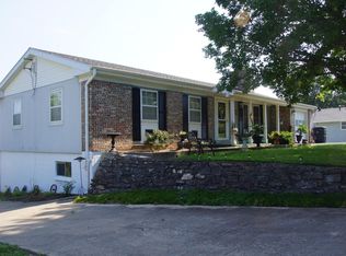 25674 Hillcrest Dr, Shell Knob, MO 65747