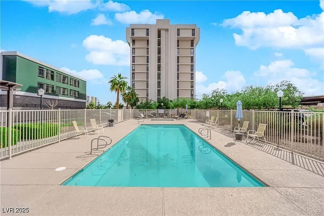 3930 University Center Dr — Photo 3