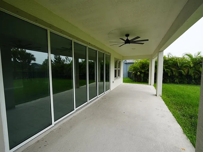 5450 Wayfarer Ave — Photo 31