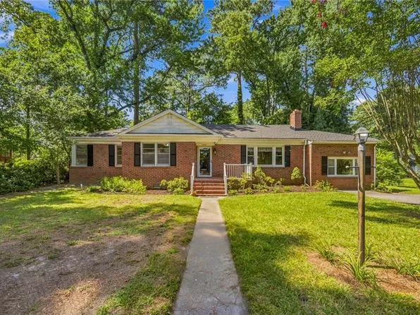 2300 Bidgood Dr, Portsmouth, VA 23703