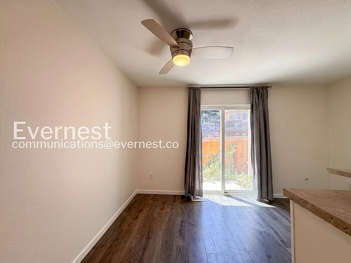 2701 E Nichols Cir — Photo 7
