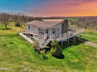 3116 W Mattie Rd, Breezewood, PA 15533